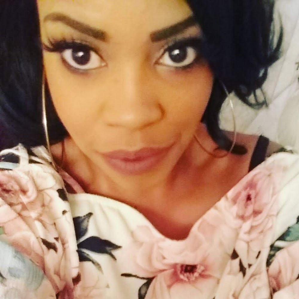 Meet your Posher, Shantelle lace